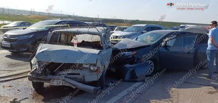 Արարատի մարզում բախվել են «Toyota Corolla»-ն, «Hyundai Sonata»-ն ու 2 «ՎԱԶ 2106»-երը. կա 6 վիրավոր. shamshyan.com