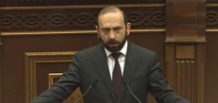 Մեր բակում հետևից հոխորտացող մարդկանց կոնկրետ քաղաքական գնահատական էին տալիս. Միրզոյանը՝ Սաղաթելյանին