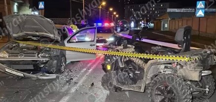 Երևանում՝ ՊՆ-ի մոտ, բախվել են Volkswagen-ն ու կվադրոցիկլը․ 2 վարորդները տեղափոխվել են հիվանդանոց․ shamshyan.com