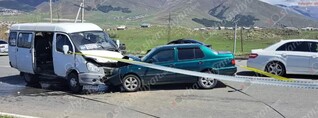 Ապարանում բախվել են Վանաձոր-Երևան «ГАЗель»-ը, «Volkswagen»-ն ու «Lada»-ն. կա 7 վիրավոր. shamshyan.com