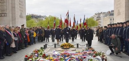 Փարիզի Հաղթական կամարի կրակի թեժացման արարողություն՝ ի հիշատակ Հայոց ցեղասպանության զոհերի