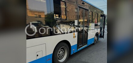 Երևանում վթարի է ենթարկվել 11 համարի ավտոբուսը
