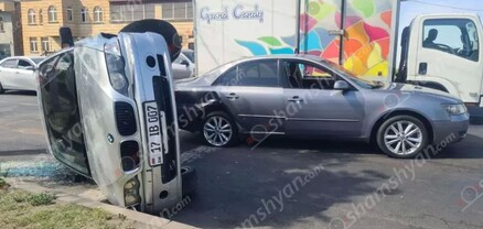 Երևանում բախվել են «Hyundai Sonata» -ն ու «BMW» -ն. վերջինը կողաշրջվել է. shamshyan.com