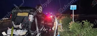 Կոտայքի մարզում ջրափոսի պատճառով Opel-ը գլխիվայր հայտնվել է ճանապարհի մեջտեղում. վիրավորներից մեկը զինծառայող է. shamshyan.com