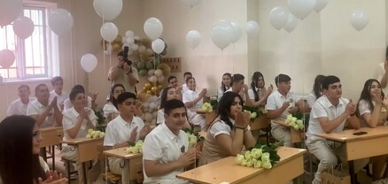 Մեր սիրտը թողնում ենք դպրոցում և հեռանում. թիվ 20 դպրոցի շրջանավարտներ