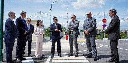 Սահմանը դեռ չի բացվել, բայց պատրաստ են բեռներ ընդունել․ Հրապարակ