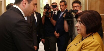 Ալեն Սիմոնյանը Ադրբեջանի Միլլի Մեջլիսի նախագահի հետ Ժնևում կարճ առանձնազրույց է ունեցել