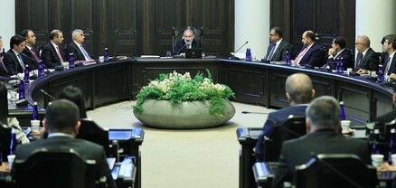 Կառավարության նիստը կտեղափոխվի ուրբաթ, Փաշինյանը ԱԺ կգնա