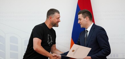 ՏԿԵ նախարարությունում պարգևատրվեցին հեղեղից վնասված երկաթուղու վերականգնմանը ներգրավված ռուս մասնագետները