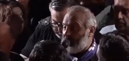 Ավելորդ մի ճղճղա, մեր երթը լրիվ ապօրինի արգելափակել եք․ Սրբազանը` ոստիկանապետին