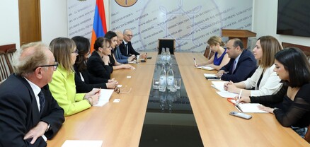Նարեկ Մկրտչյանն ընդունել է ֆրանսիական Էքս-ան-Պրովանս քաղաքի պատվիրակությանը
