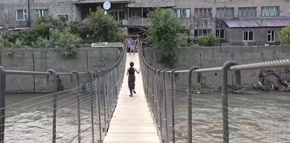 Քարկոփում հետիոտնային նոր, ժամանակավոր կամուրջ է կառուցվել. պատգամավոր