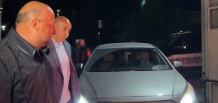 Պատգամավորների և Ոստիկանության բանակցություներից հետո բոլոր մեքենաները դուրս եկան Գյումրու ՃՈ տուգանային հրապարակից