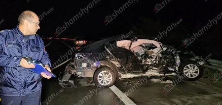 Արարատի մարզում «Hyundai Elantra»-ն բախվել է երկաթե արգելապատնեշներին. կա 2 զոհ. shamshyan.com