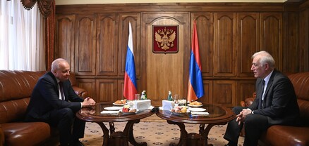 Վահագն Խաչատուրյանը Ռուսաստանի օրվա առթիվ այցելել է Հայաստանում ՌԴ դեսպանատուն