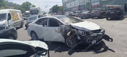 Երևանում բախվել են «Mercedes»-ը, «Nissan»-ն ու 2 «Toyota»-ները. կա վիրավոր. shamshyan.com