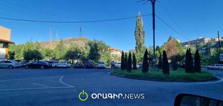 Ոստիկանները չորս կողմից հսկում են Փաշինյանի կեցավայրը