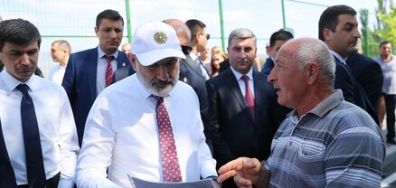Նիկոլ Փաշինյանն Արագածոտնում ծանոթացել է 2023-ին իրականացված աշխատանքներին և ընթացքի մեջ գտնվող ծրագրերի ընթացքին