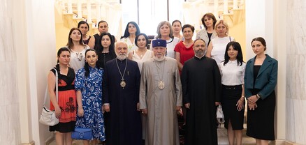Կաթողիկոսը Մայր Աթոռում ընդունել է ՔԴԿ տարածաշրջանային պատասխանատուներին