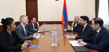 Ֆինանսների նախարարն ընդունել է ԱԶԲ գործադիր տնօրենի տեղակալին