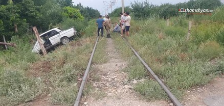 Ավշար գյուղում բախվել են բեռնատար գնացքն ու «ՎԱԶ 2106»-ը․ վերջինը վերածվել է մետաղե ջարդոնի․ shamshyan.com