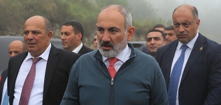 Ասում ա՝ տանձ չկա, լավ էլ կա ծառի վրա․ Փաշինյան