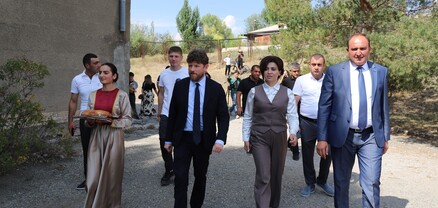 Ֆրանսիայի դեսպանն այցելել է Ջրառատ համայնք