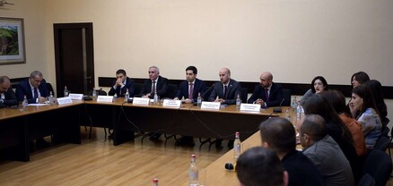 ՊԵԿ ղեկավարը հանդիպել է ինֆլյուենսերների հետ