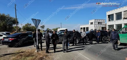 Քաղաքացիները փակել են Մասիս-Էջմիածին ճանապարհն ու պնդում են, որ Հայաստանում Իրանի հյուպատոսը իրենց խաբել է. shamshyan.com