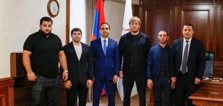 Տիգրան Ավինյանը պարգևատրել է ՕԽ-ի հայ մեդալակիրներին