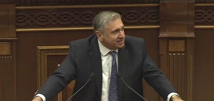 Գուցե ճիշտ կլիներ էդ 1 միլիարդը, որը մսխվեց պադավատների վրա, ուղղվեր Գյումրիի՞ն․ Արթուր Խաչատրյան