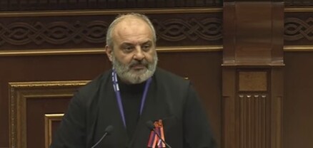 Սնա՛նկ վարչապետ, հոգիդ զղջալ չգիտի․ հոգիդ էլ է սնանկ․ Բագրատ Սրբազան
