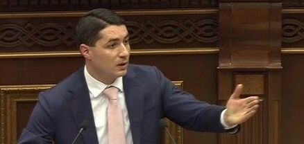 Բան ասեցի՞ք Դուք, այ սև շորերով պատգամավոր, Ձեր մասին է խոսքը, կողքերը մի նայեք. Արգիշտի Քյարամյան