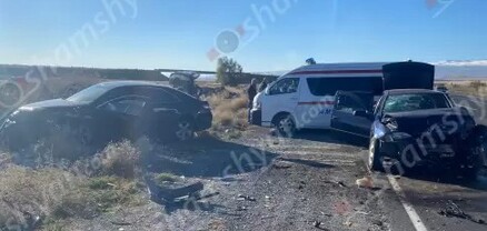 Կոտայքի մարզում բախվել են Toyota-ն և Opel-ը. կա 4 վիրավոր. վարորդներից մեկը զինվորական է. shamshyan.com