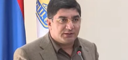Բանակին կլուբնիկ վաճառող ընկերությունը TellCell-ին փայատեր է դրա համա՞ր եք վախենում. Մեսրոպ Մանուկյան