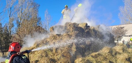 Մելիքգյուղ գյուղում այրվել է անասնակեր