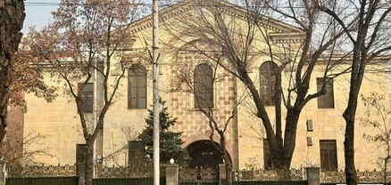 Երևանում Սիրիայի դեսպանության շենքի վրայից իջեցվել է դրոշը