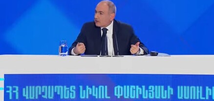 Ի՞նչ է անում Արթուր Ջավադյանը ԱԳՆ-ում. լրագրողի հարցը՝ Փաշինյանին