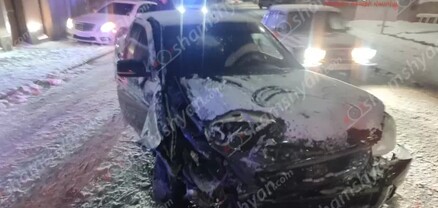 Գանձակում բախվել են «Nissan»-ն ու «Լադա»-ն․ կա վիրավոր․ shamshyan.com