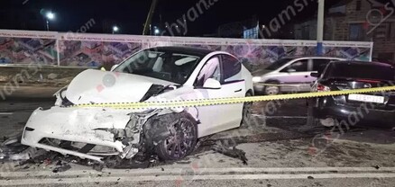 Երևանում ճակատ ճակատի բախվել են Tesla-ն ու Nissan Altima-ն․ կան վիրավորներ․ shamshyan.com