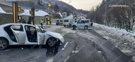 Դիլիջանում բախվել են «Skoda»-ն ու «ՈՒԱԶ»-ը. կան վիրավորներ. shamshyan.com