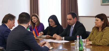 Դավիթ Խուդաթյանն այսօր ընդունել է ՀՀ-ում Իտալիայի դեսպանին