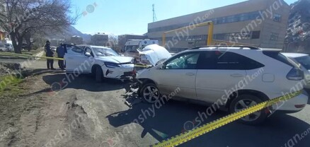 Ավտովթար՝ Վայոց ձորում․ ճակատի ճակատի բախվել են Lexus-ը և BYD-ը․ 84-ամյա ուղևորը տեղափոխվել է հիվանդանոց․ shamshyan.com