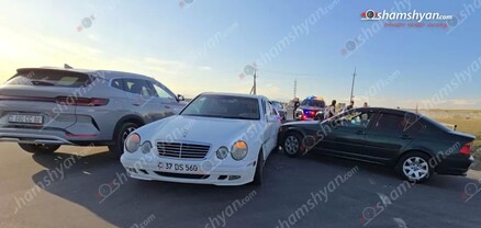 Արտաշատի խճուղում բախվել են «Mercedes»-ն ու «BMW»-ն. shamshyan.com