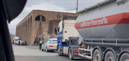 Փաշինյանը գալիս է. Սպիտակը կաթվածահար է