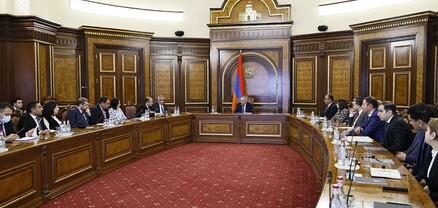 Փաշինյանի մոտ քննարկել են սահմանամերձ բնակավայրերում ընտանիքների բնակարանային մատչելիության ծրագիրը
