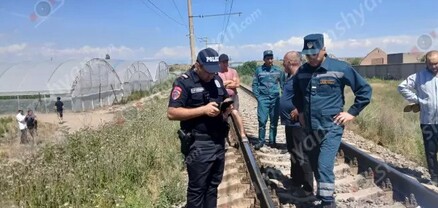 Գյումրի-Երևան մարդատար գնացքը վրաերթի է ենթարկել 14-ամյա տղային, ով եղել է ականջակալներով. բժիշկները արձանագրել են վերջինի մահը. shamshyan.com