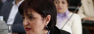 Սա տոտալ ֆիասկո է. ձեր երեխաների կյանքն է զոհասեղանին… Քրիստինա Վարդանյան