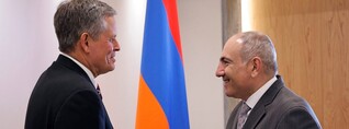 Փաշինյանը տարածաշրջանում տեղի ունեցող զարգացումները ներկայացրել է ԱՄՆ սենատորին