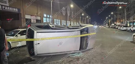 Երևանում «Մալաթիա Մոլ»-ի մոտ բախվել են «BMW»-ն և «Opel Zafira»-ն, ինչի հետևանքով վերջինը կողաշրջվել է․ shamshyan.com